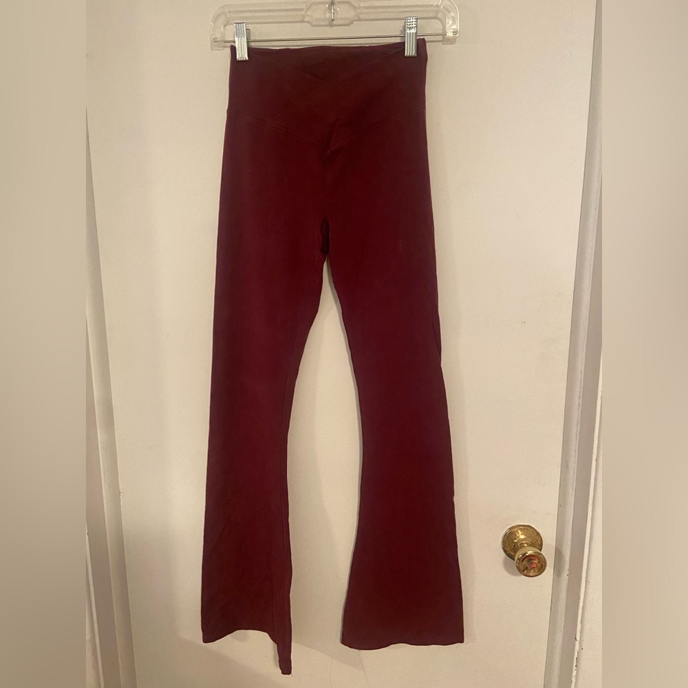 PINK Victoria's Secret Maroon Leggings